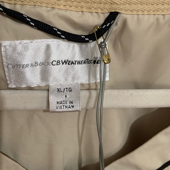 Cutter & Buck windbreaker - Picture 4 of 7